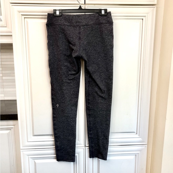 Ivivva by Lululemon girls reversible leggings 🍋 - Picture 7 of 9
